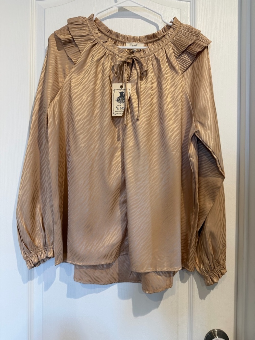 NWT Ruffled Tie-Neck Satin Blouse in Champagne Taupe